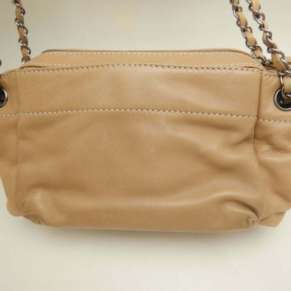 CHANEL Cream Lambskin Leather Shoulder Bag - Picture 6 of 16